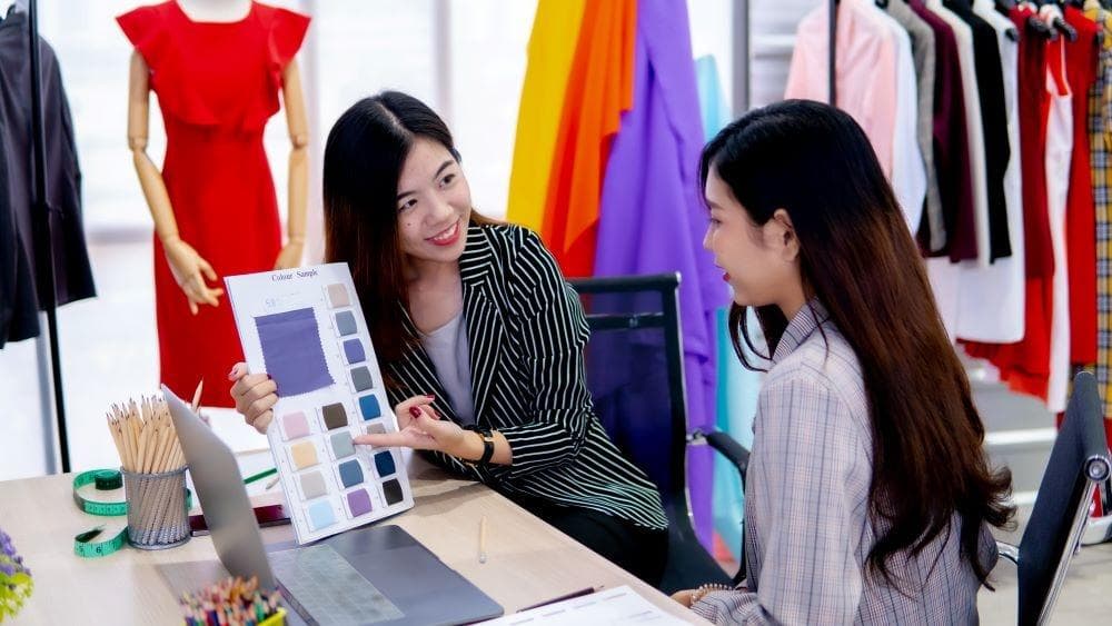 Which Companies Offer Customized Fabric Design and Dyeing Services
