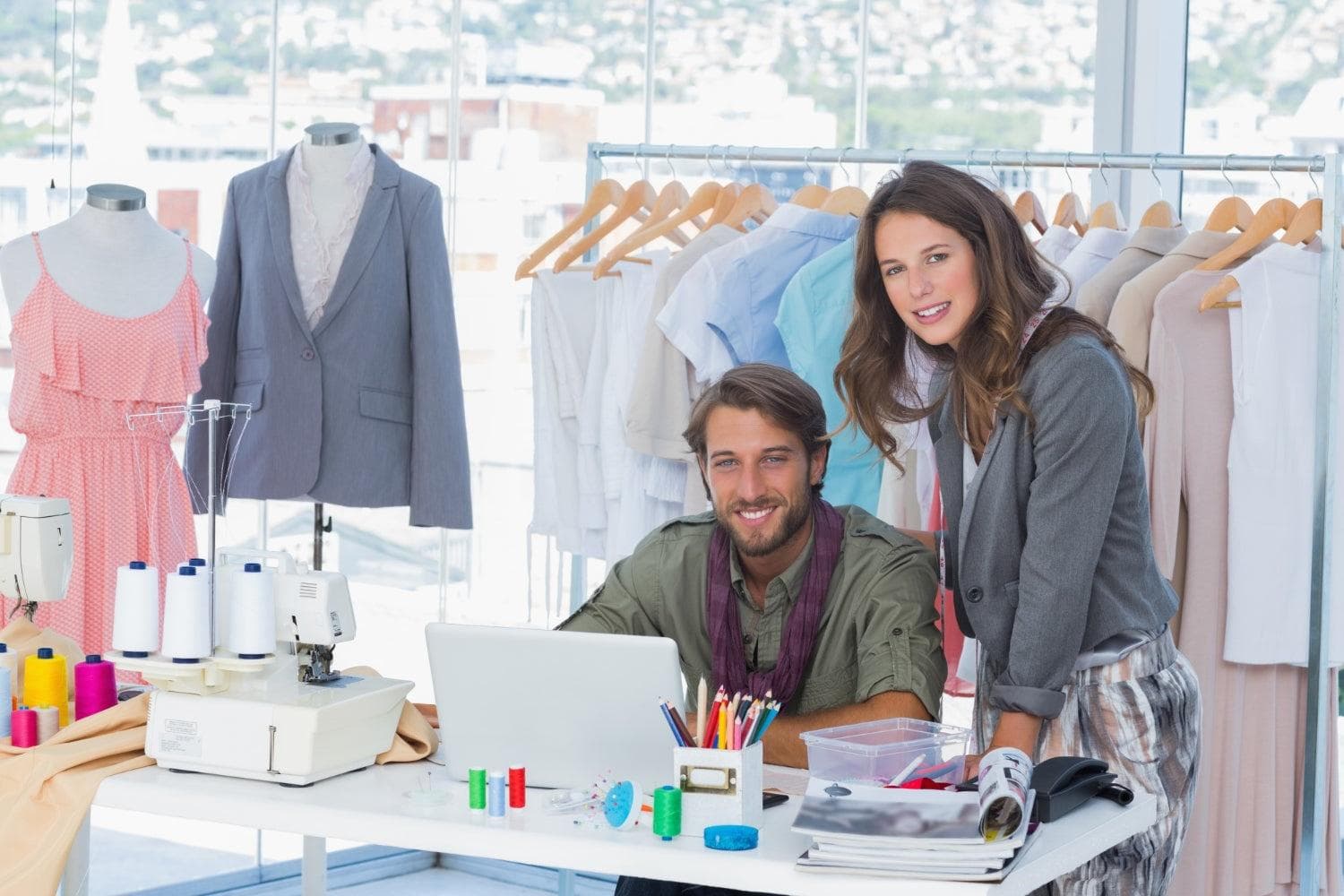 How to Start a Successful Clothing Business in the United States (USA) in 2025