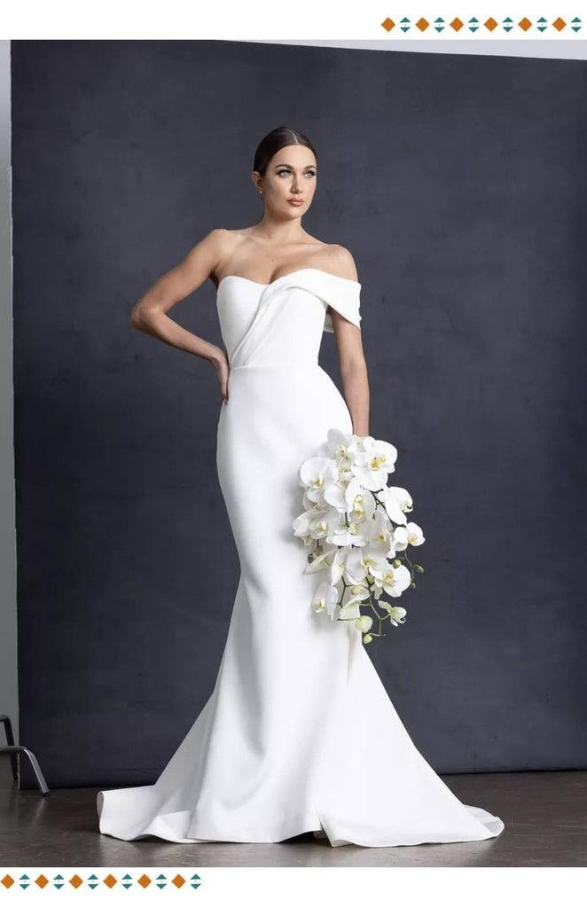 Asymmetrical necklines