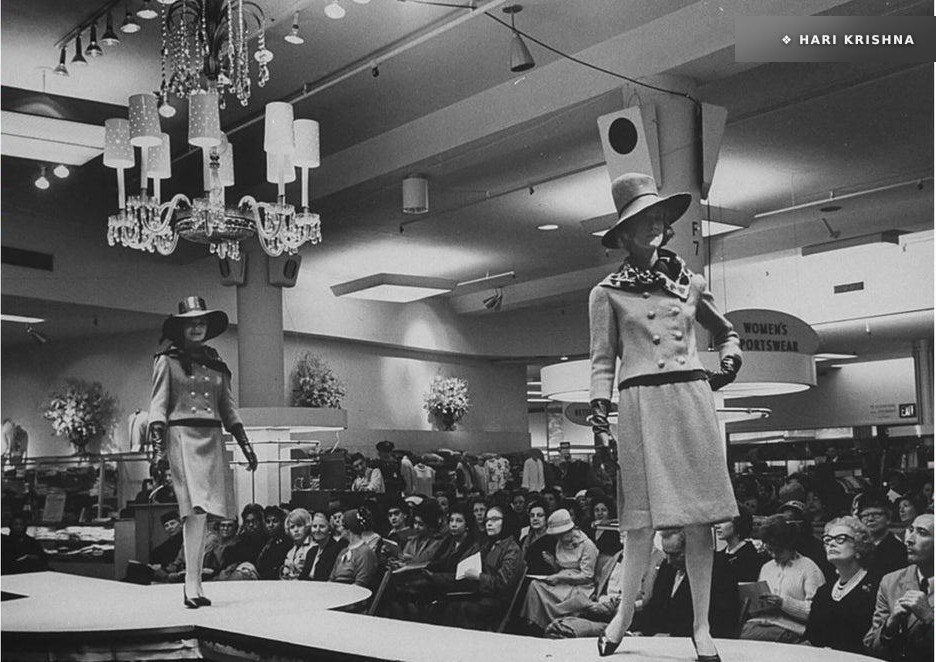 THE ORIGIN OF FASHION WEEK