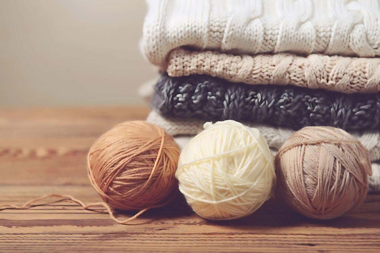 Features of Knitted Fabrics - Hari Krishna