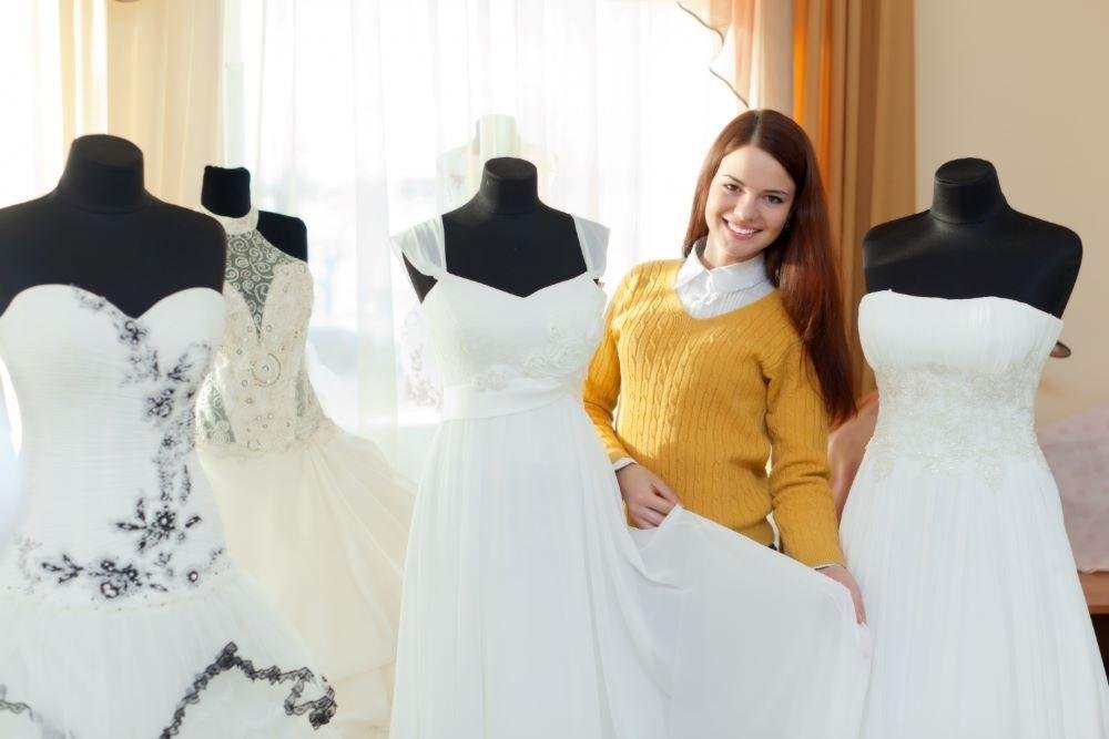 Choosing the Right Shape for Your Wedding Dress